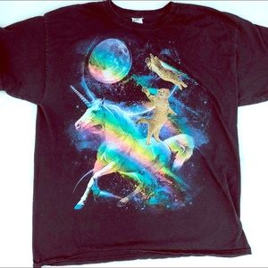 Men’s L Graphic unicorn & kitten T-shirt